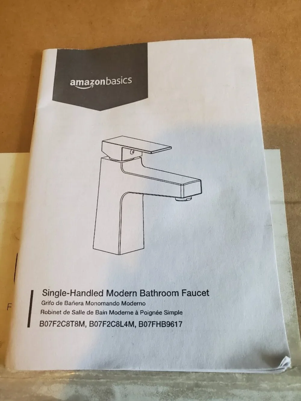 NEW AMAZON BASICS BO7F2C8L4M SINGLE HANDLED POLISHED CHROME MODERN BATHROOM FA